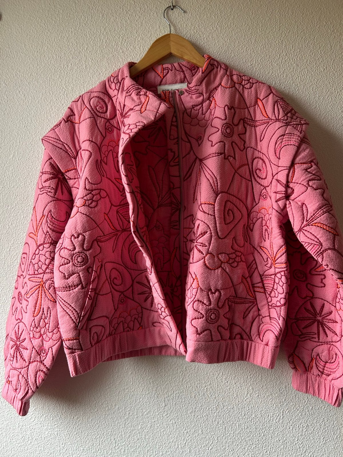 Roze gewatteerd jasje met bloemenprint van POM Amsterdam, Kleding | Dames, Verzenden, Nieuw, Maat 42/44 (L), Roze