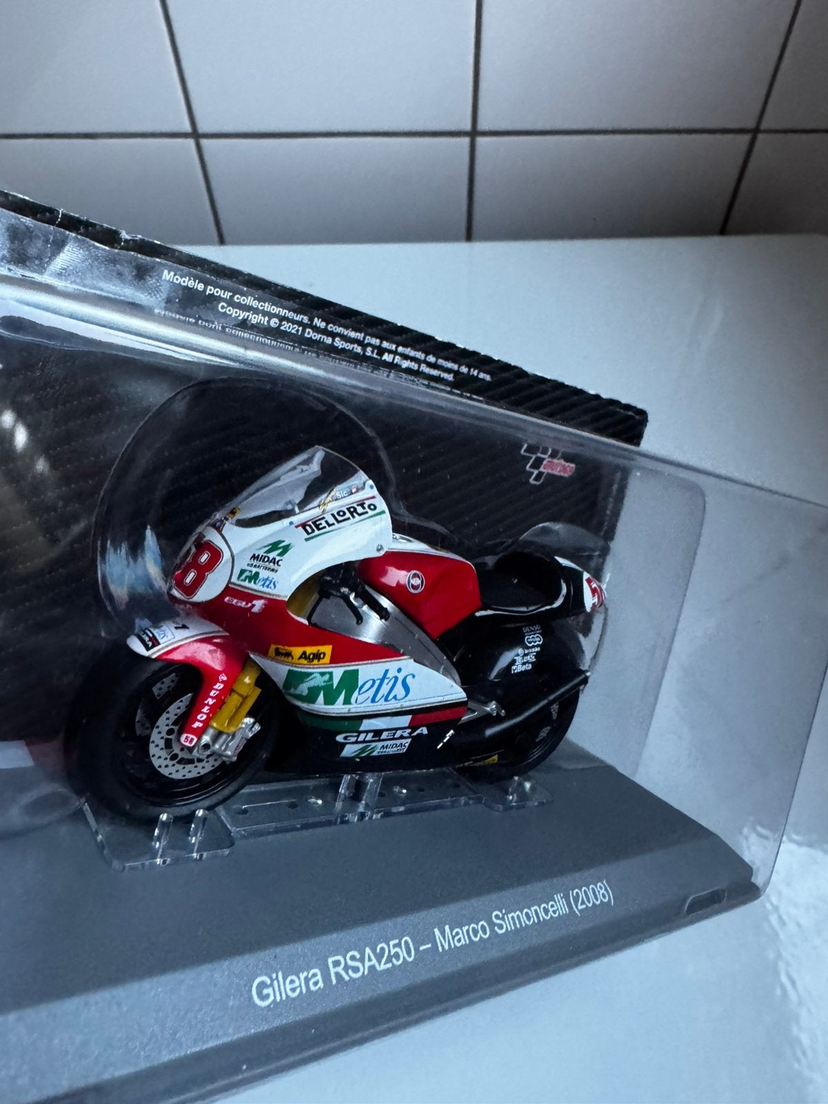Marco Simoncelli #58 Gilera RSA250 2008 – 1:18 – ongeopend, Ophalen of Verzenden, Zo goed als nieuw, Motor
