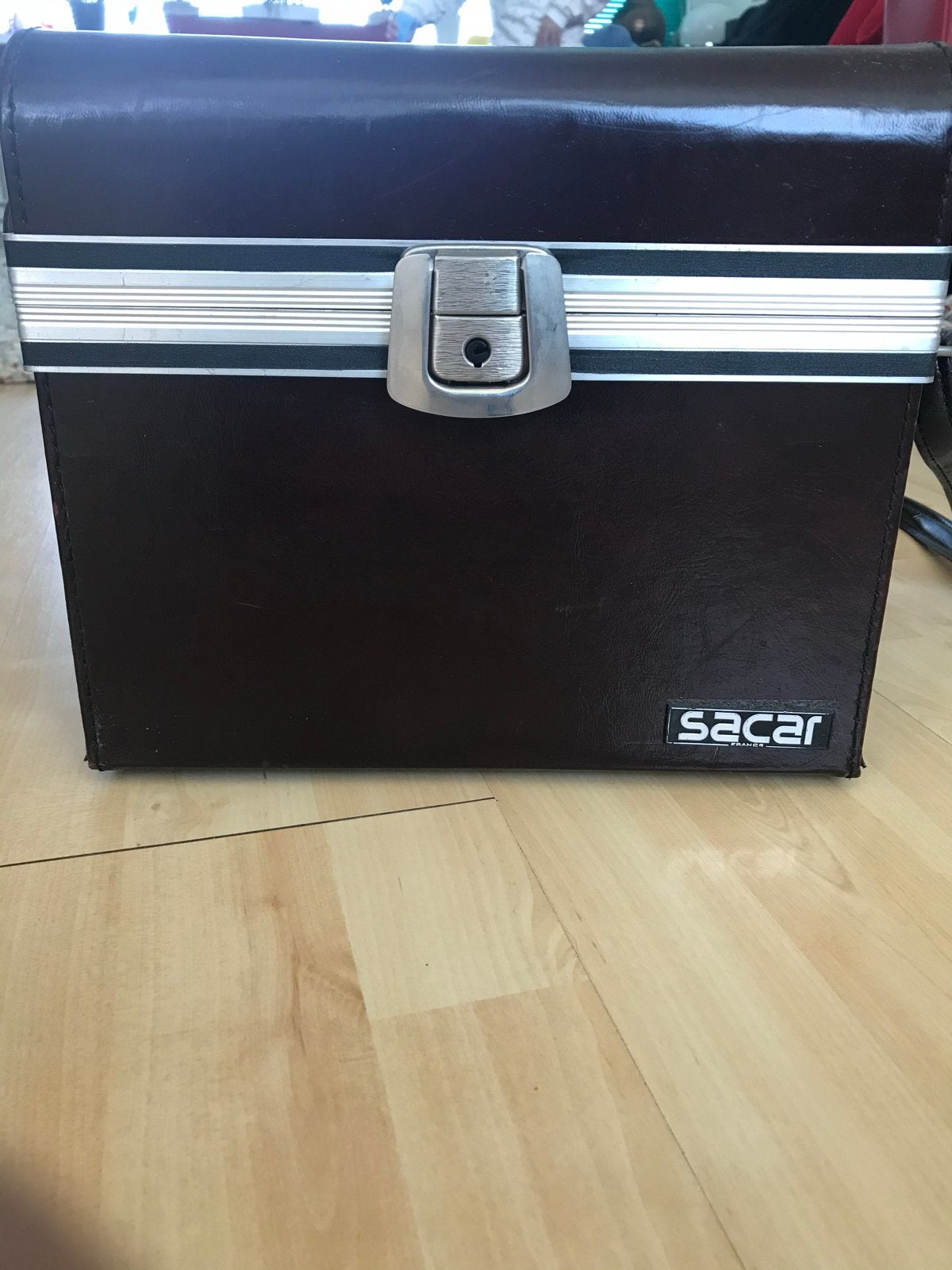 Sacar vintage cameratas - Bruin met schouderband, Audio, Tv en Foto, Fotografie | Fototassen, Overige merken, Gebruikt, Koffer