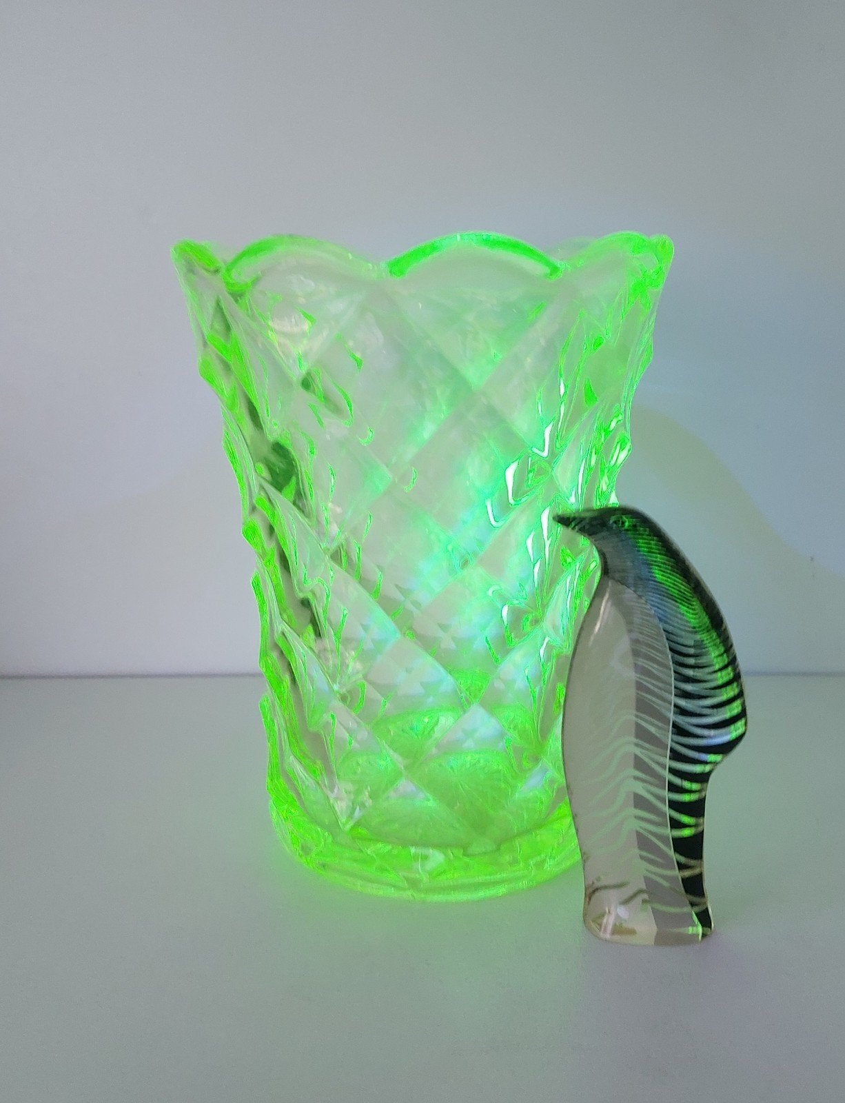 Uranium glazen vaas, Ophalen of Verzenden
