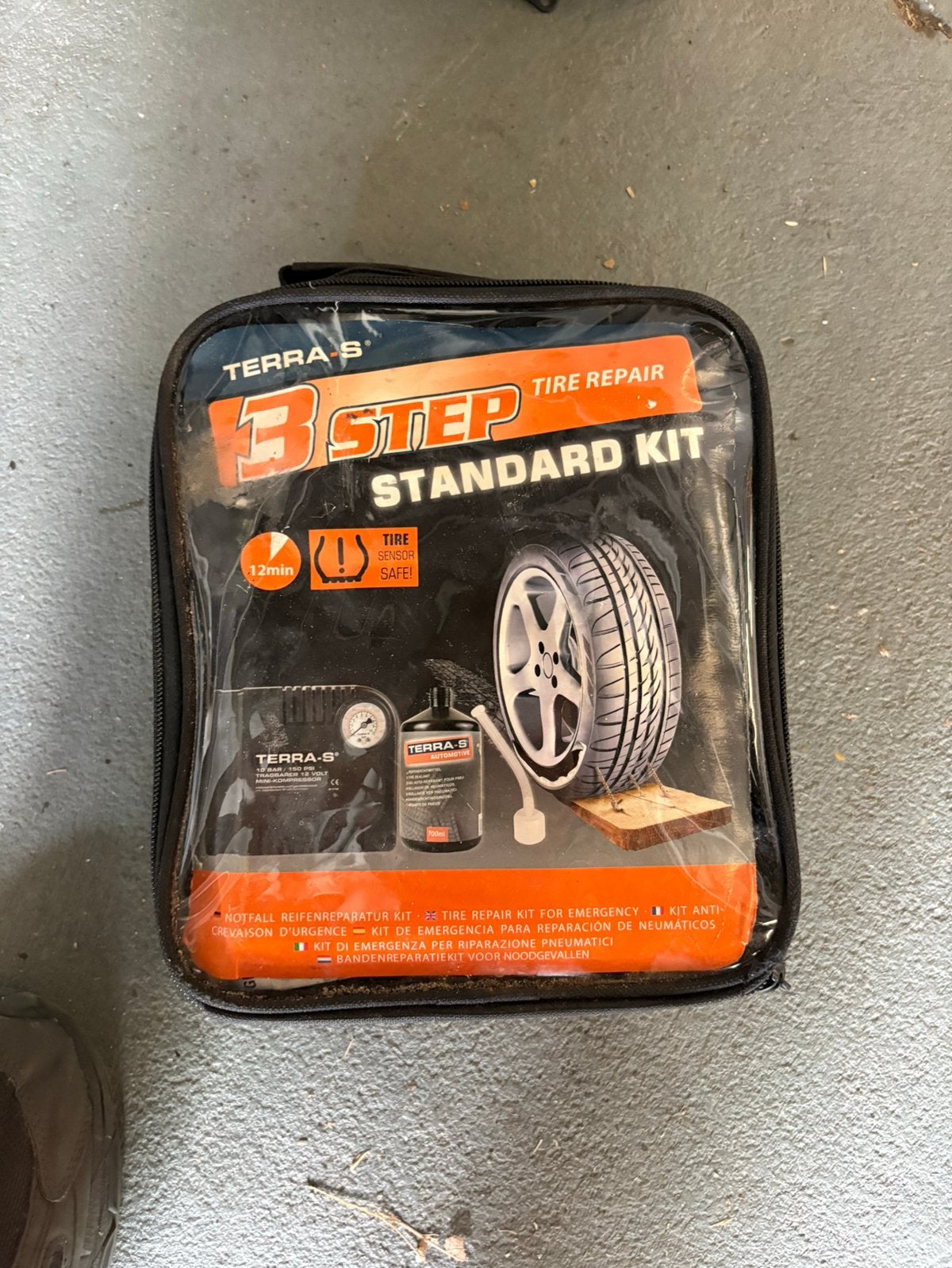 Standaard banden kit, Ophalen of Verzenden, Zo goed als nieuw