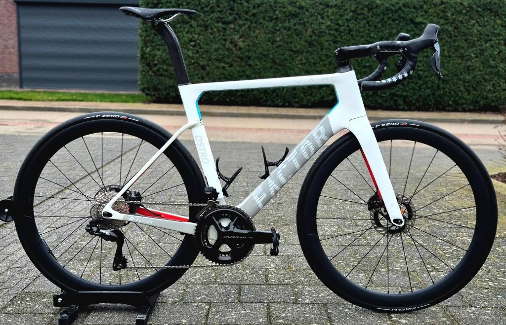 Factor Ostro VAM Soho Edition Dura-Ace Di2 12-speed, mt56, Fietsen en Brommers, Fietsen | Racefietsen, 28 inch, Carbon, Heren