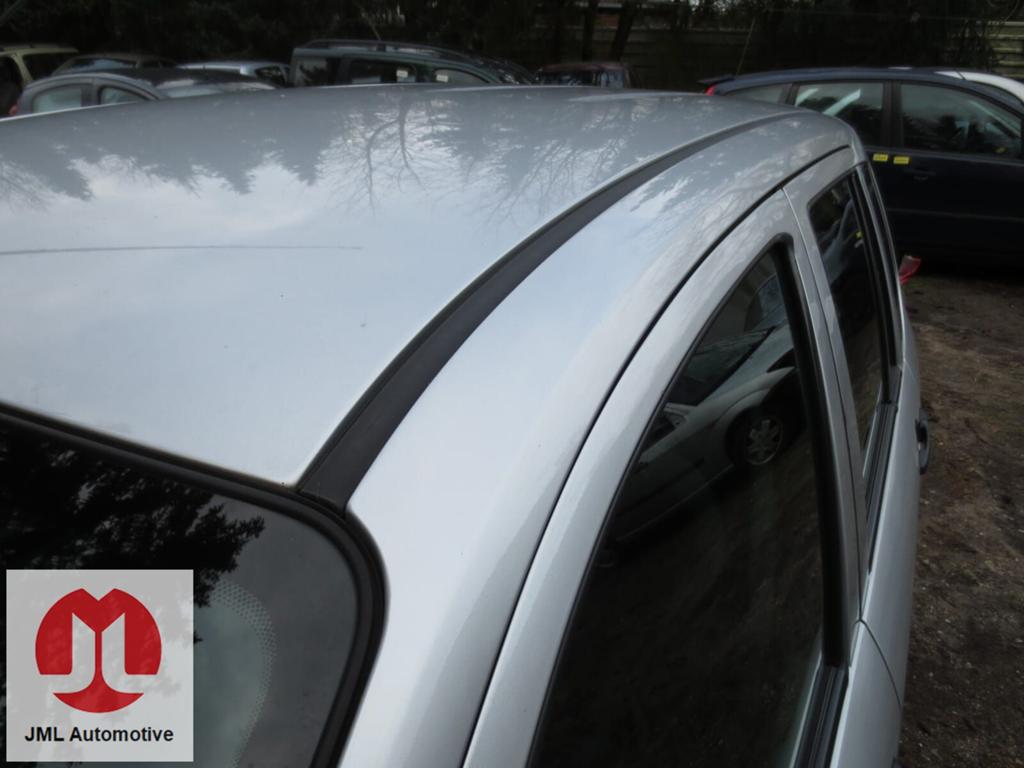 DAKLIJST DAKSTRIP LINKS MAZDA 2, Auto-onderdelen, Gebruikt, -, Ophalen of Verzenden, -