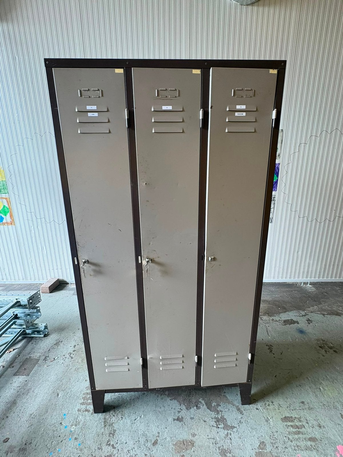 3 deurs lockers, Ophalen, Zo goed als nieuw