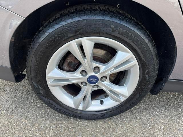 Ford Focus Wagon 1.0 EcoBoost Titanium, '12, nwe. apk, lees, Euro 5, Gebruikt, Zwart, Handgeschakeld