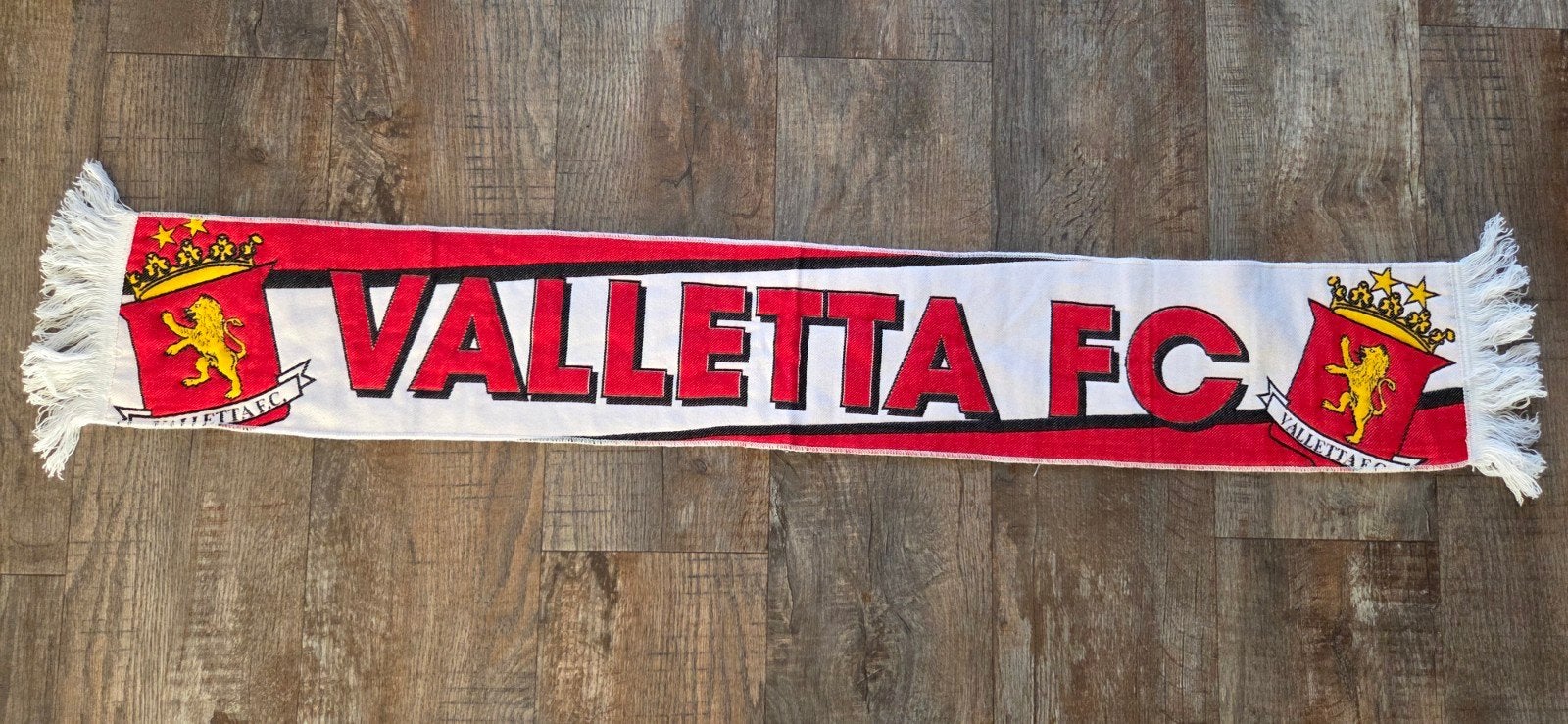 Sjaal Valletta FC, Ophalen of Verzenden, Zo goed als nieuw, Buitenlandse clubs, Vaantje of Sjaal