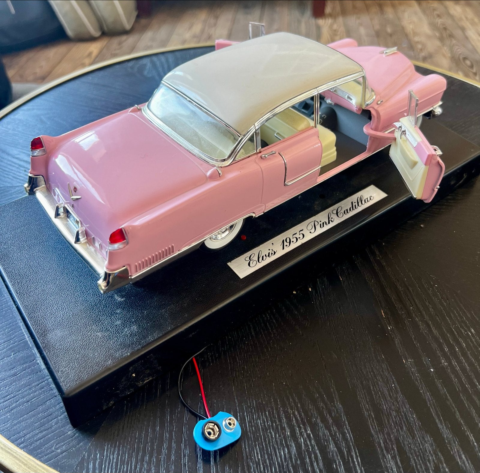 Elvis Presley 1955 Roze Cadillac Schaalmodel, Ophalen, Gebruikt, Auto, Overige merken