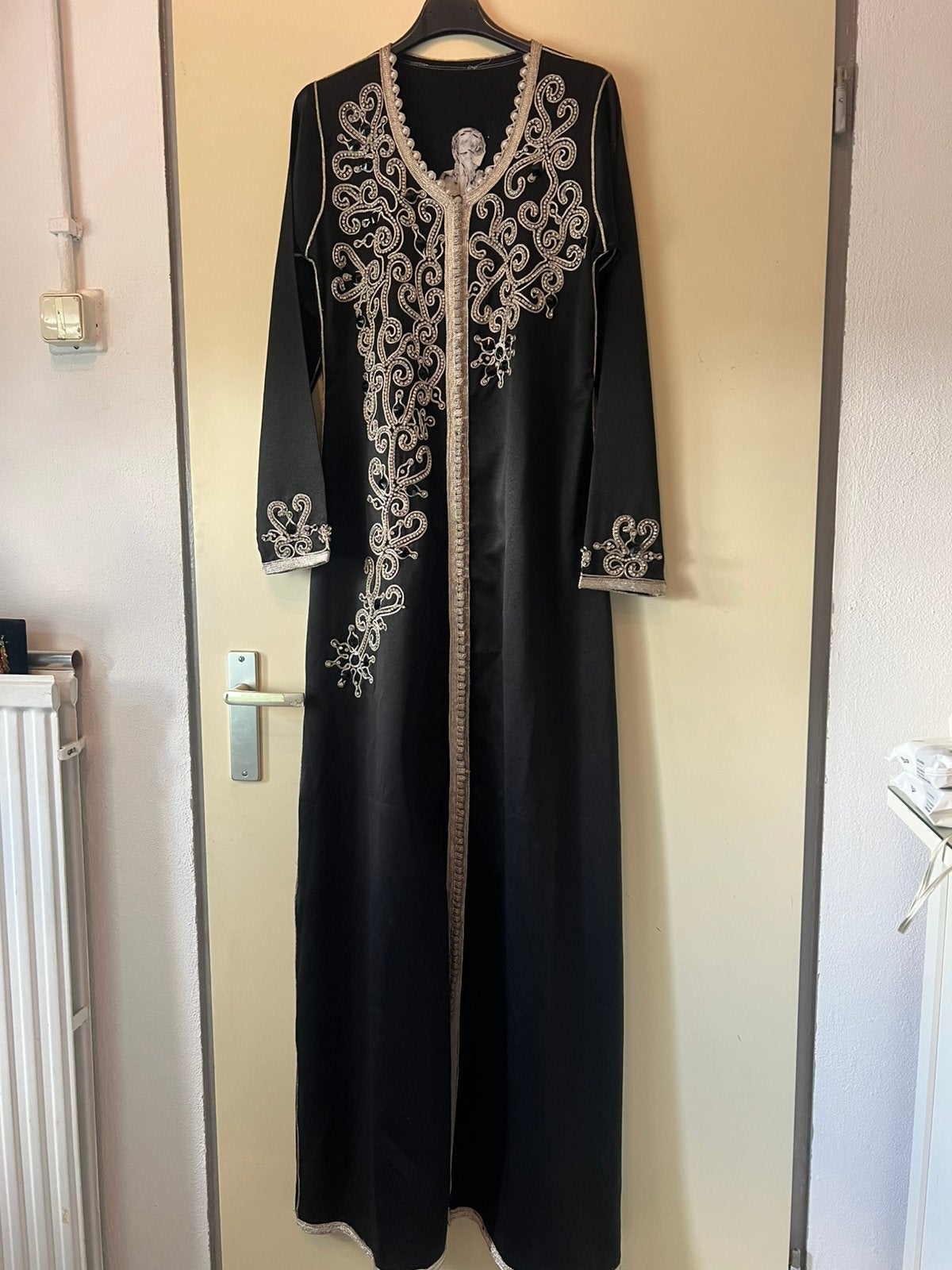 Kleding, Maat 38/40 (M), Zwart, Ophalen of Verzenden, Gedragen