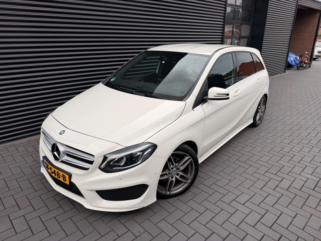 Mercedes-Benz B-Klasse 180 Bus. Sol. AMG| AUTOMAAT| TREKHAAK, Automaat, 1325 kg, Gebruikt, Euro 6