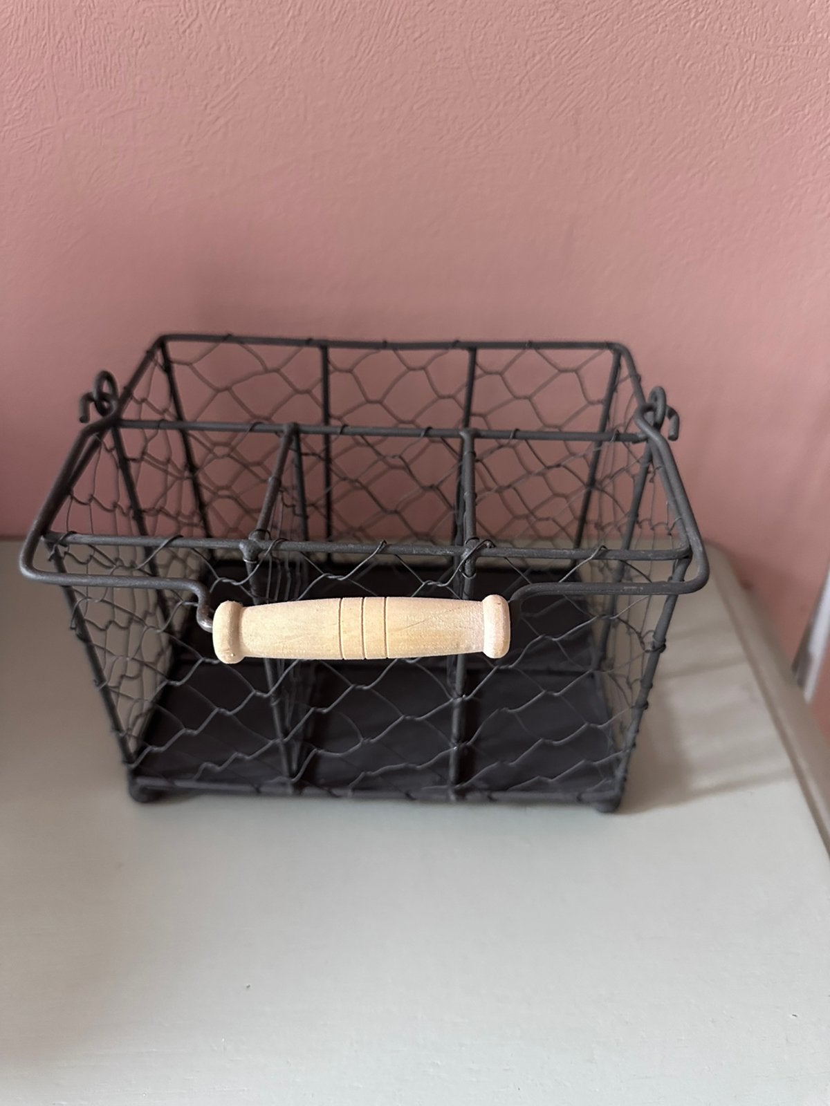 Vintage bestek mandje - Draadstaal met houten handvat, Overige typen, Ophalen of Verzenden, Zo goed als nieuw, Zwart