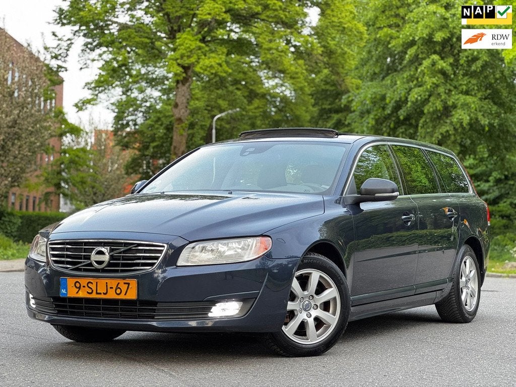 Volvo V70 1.6 D2 Kinetic|AUT|SCHUIFDAK|NAVI|PSENSOR|2XSLEUTE, 4 cilinders, Blauw, Leder en Stof, Diesel
