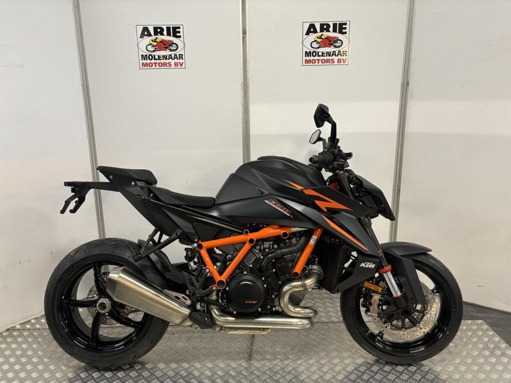 KTM 1390 SUPER DUKE R (bj 2026), 2 cilinders, KTM, Bedrijf, Onbekend
