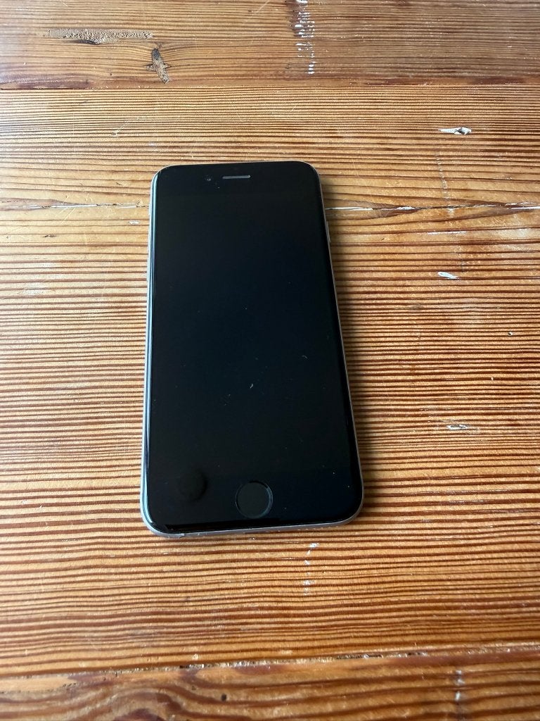 Apple iPhone 6 A1586 defect – camera en homeknop kapot, Telecommunicatie, Mobiele telefoons | Apple iPhone, Gebruikt, Ophalen of Verzenden
