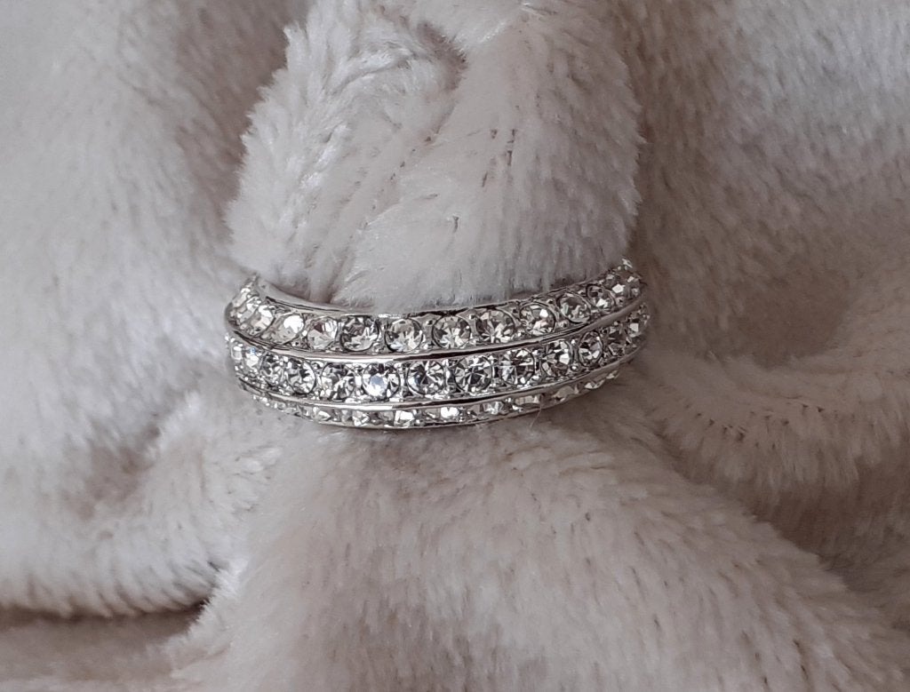 Damesring vintage zilver eternity 3 rijen strass met lijnen, Met kristal, 20 of groter, Nieuw, Ophalen of Verzenden