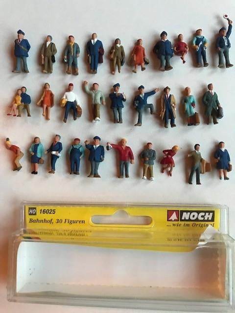 Handgeschilderde figuren op H0 schaal, NOCH 16025 "Station", Hobby en Vrije tijd, Modeltreinen | H0, Overige merken, Gelijkstroom of Wisselstroom