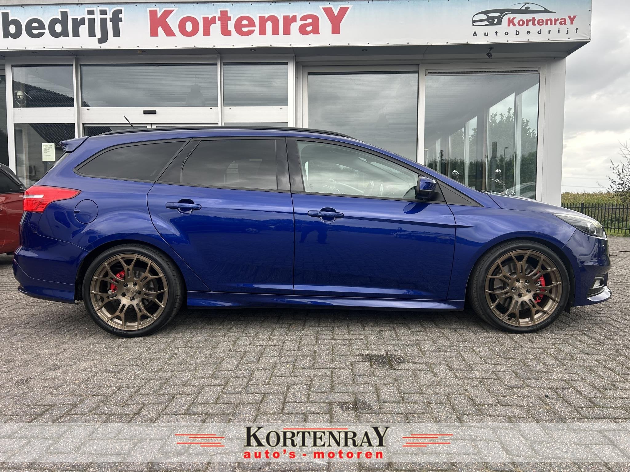 Ford Focus Wagon 2.0 ST 250 PK Bomvolvol opties, vrijwel nie, Auto's, Dealer onderhouden, 15 km/l, Gebruikt, Euro 6