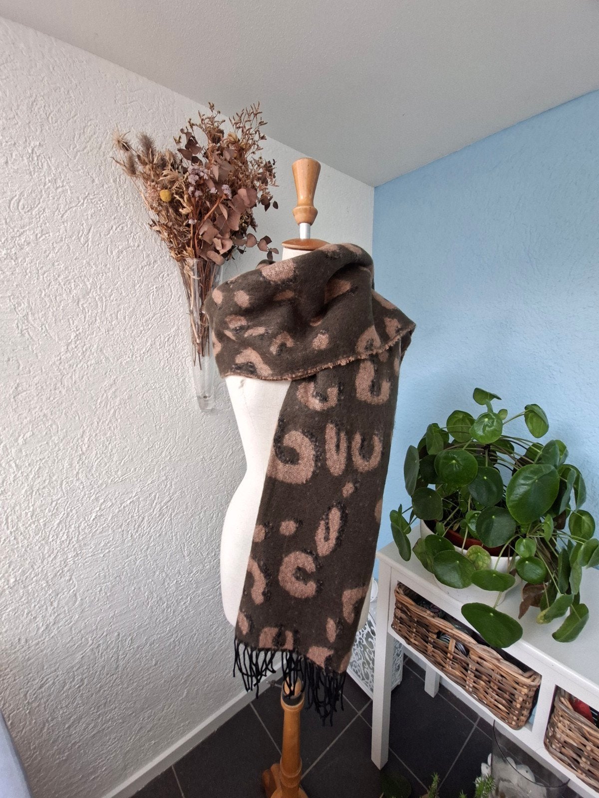 Heerlijk warme sjaal nieuw, Ophalen of Verzenden, Nieuw, Maat 46/48 (XL) of groter, Sjaal