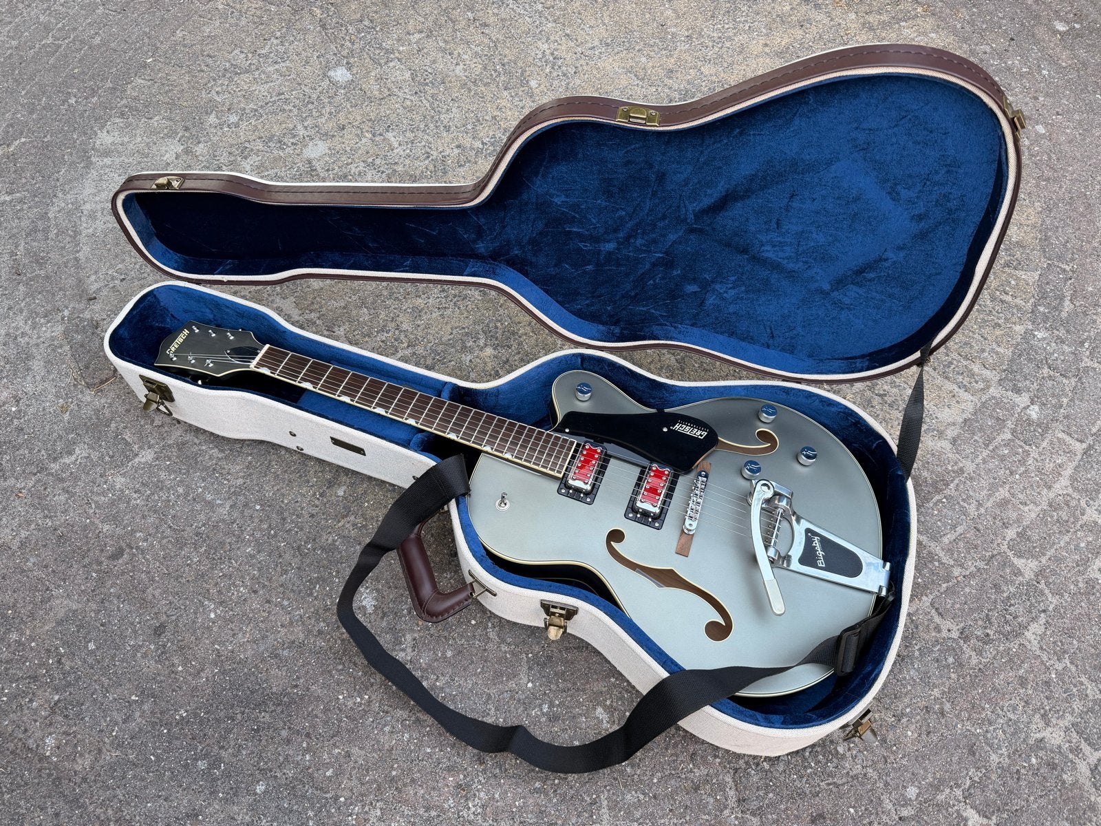 Koreaanse Gretsch G5410T Rat Rod gitaar met Gator koffer, Muziek en Instrumenten, Snaarinstrumenten | Gitaren | Elektrisch, Ophalen