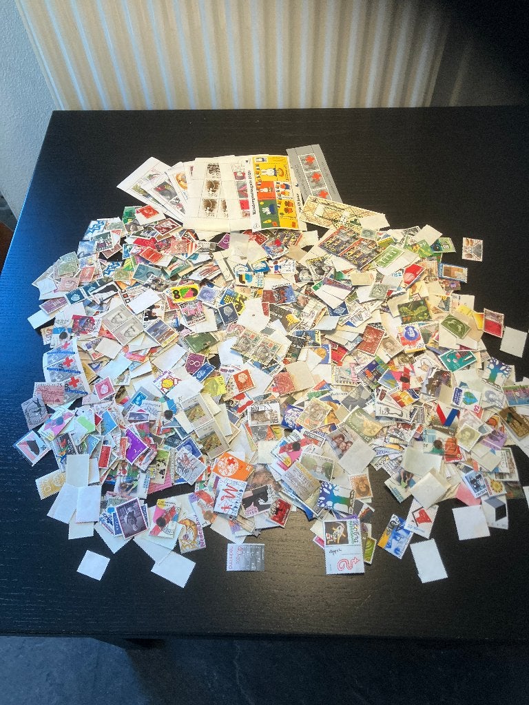 Honderden postzegels Nederland, Ophalen of Verzenden, Buitenland