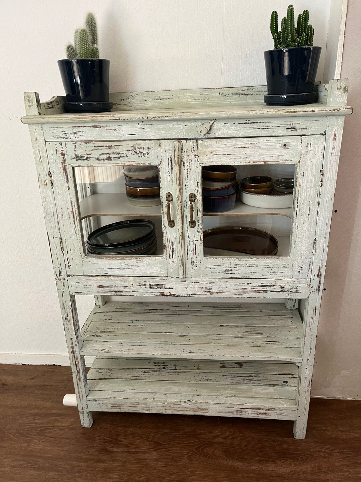 Vintage houten (laden)kast wit met deurtjes, Ophalen, Zo goed als nieuw