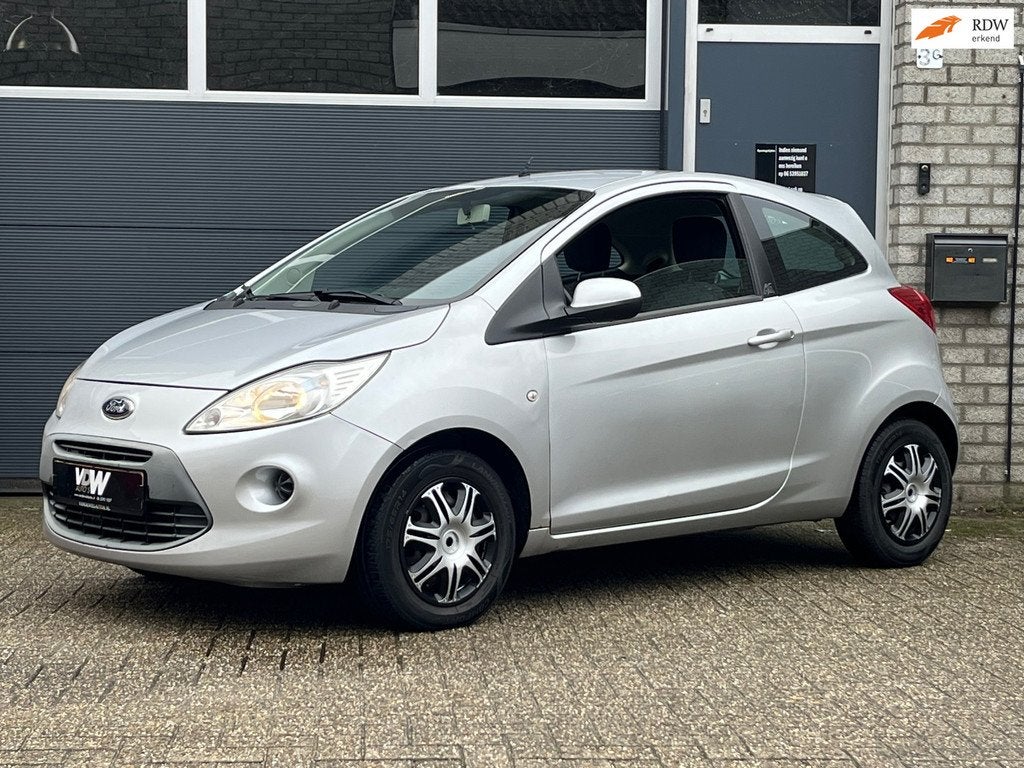 Ford Ka 1.2 Style start/stop NL auto N.A.P., Auto's, Voorwielaandrijving, Start-stop-systeem, Stof, Gebruikt