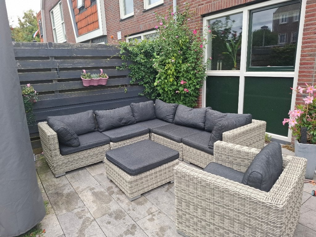 Wicker Loungeset met grijze kussens, Tuin en Terras, Tuinsets en Loungesets, Ophalen, Gebruikt, 6 zitplaatsen, Loungeset
