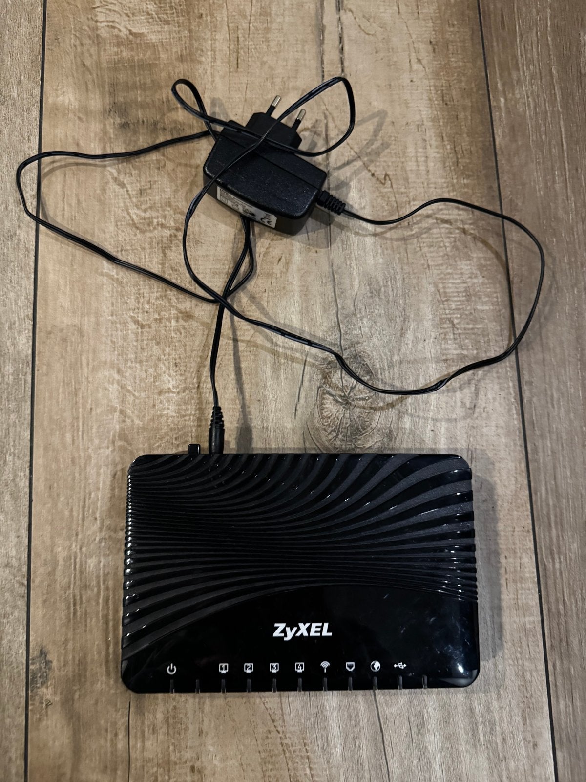 Zyxel VMG1312-B30A Router met modem, Ophalen of Verzenden, Gebruikt, Router met modem