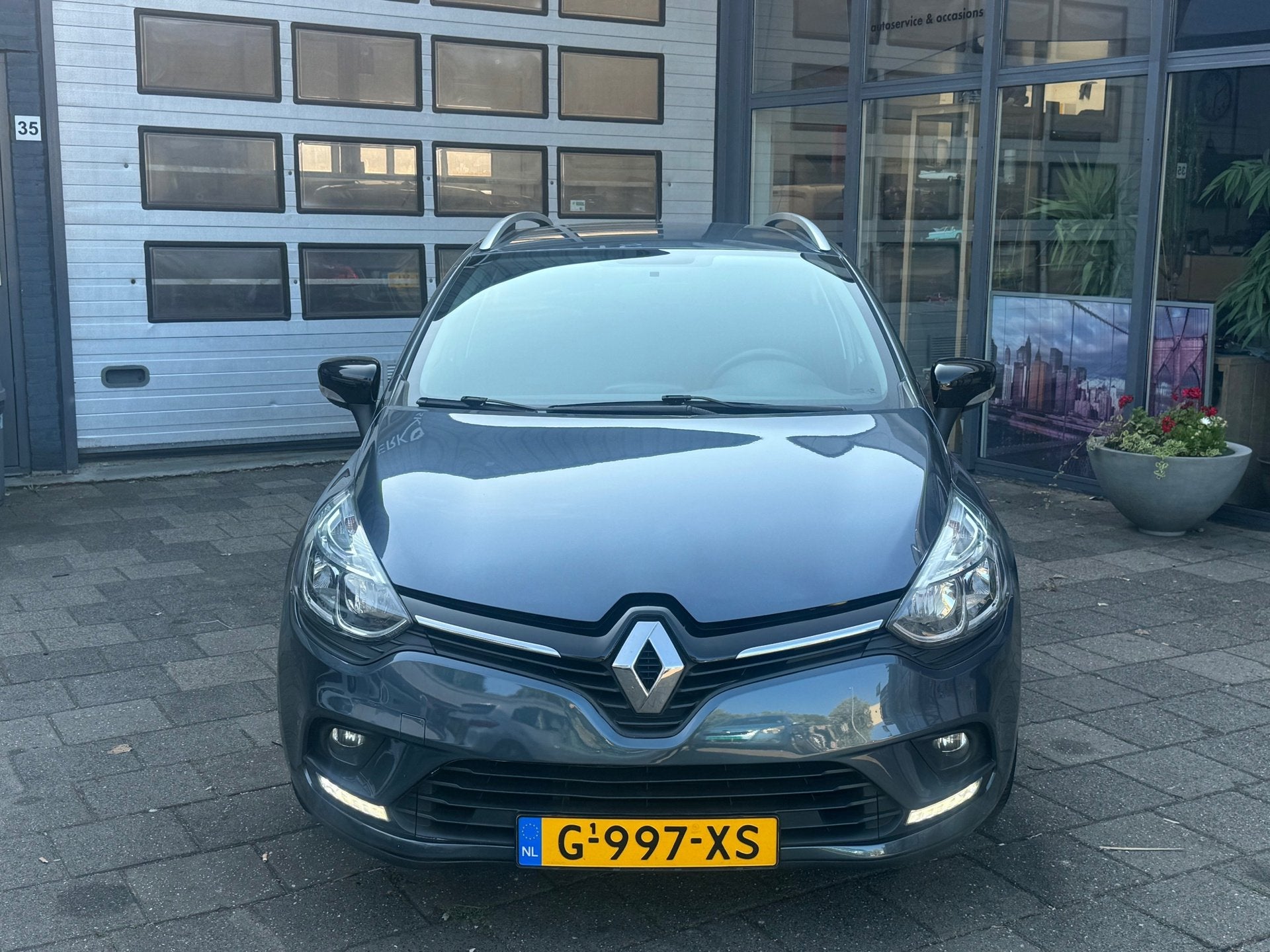 Renault Clio Estate 0.9 TCe Limited | Airco | Navi | Cruise, Voorwielaandrijving, 898 cc, Euro 6, 1098 kg