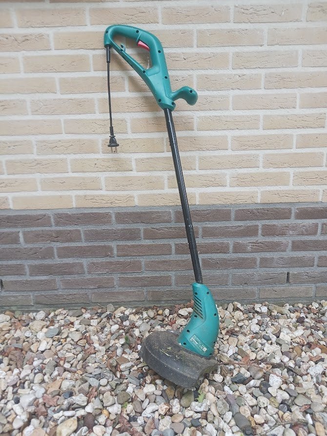 Elektrische kantjesknipper grasmaaier, Ophalen, Gebruikt