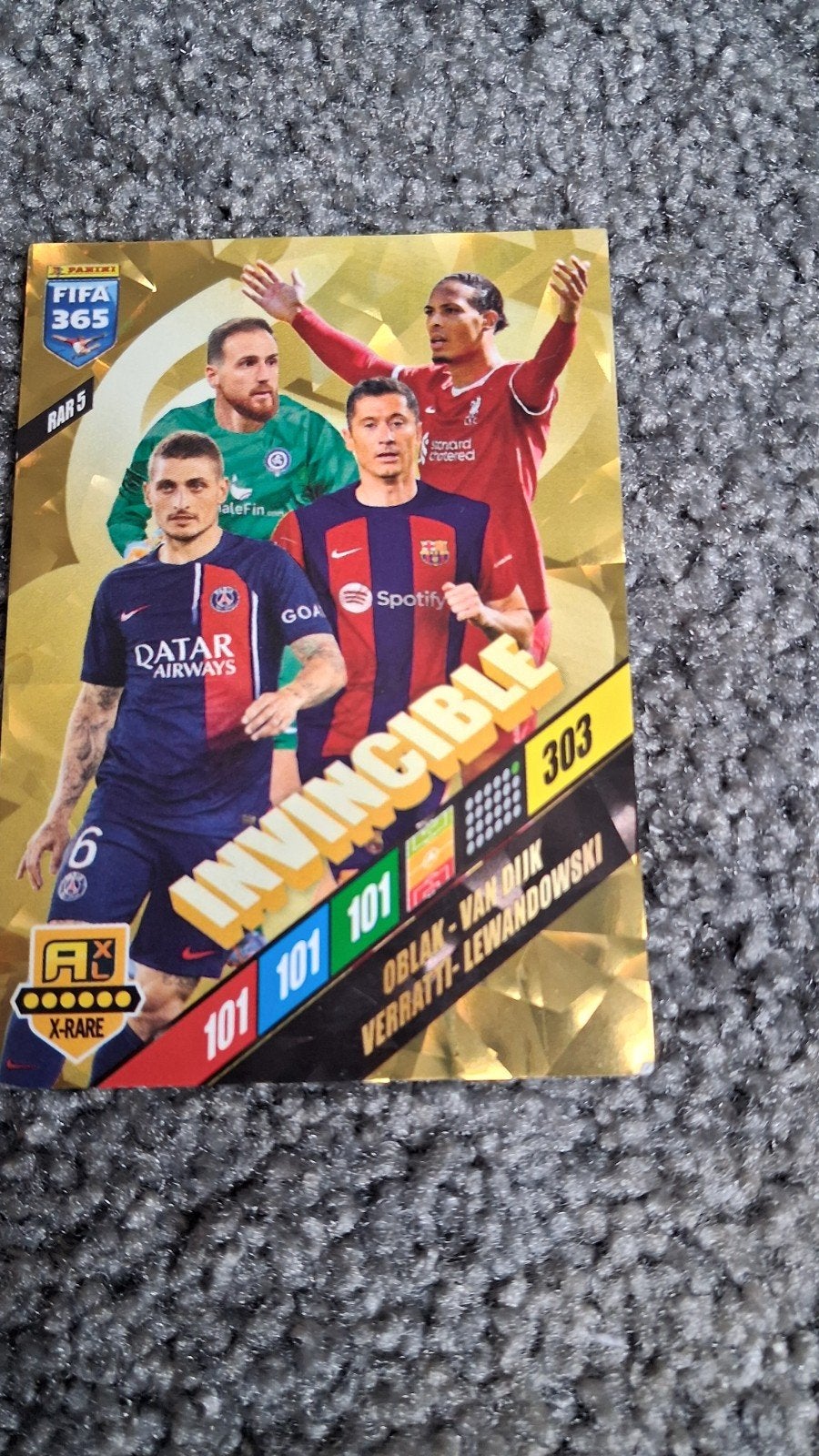 Panini FIFA 365 Invincible X-Rare Voetbalkaart, Verzamelen, Ophalen of Verzenden