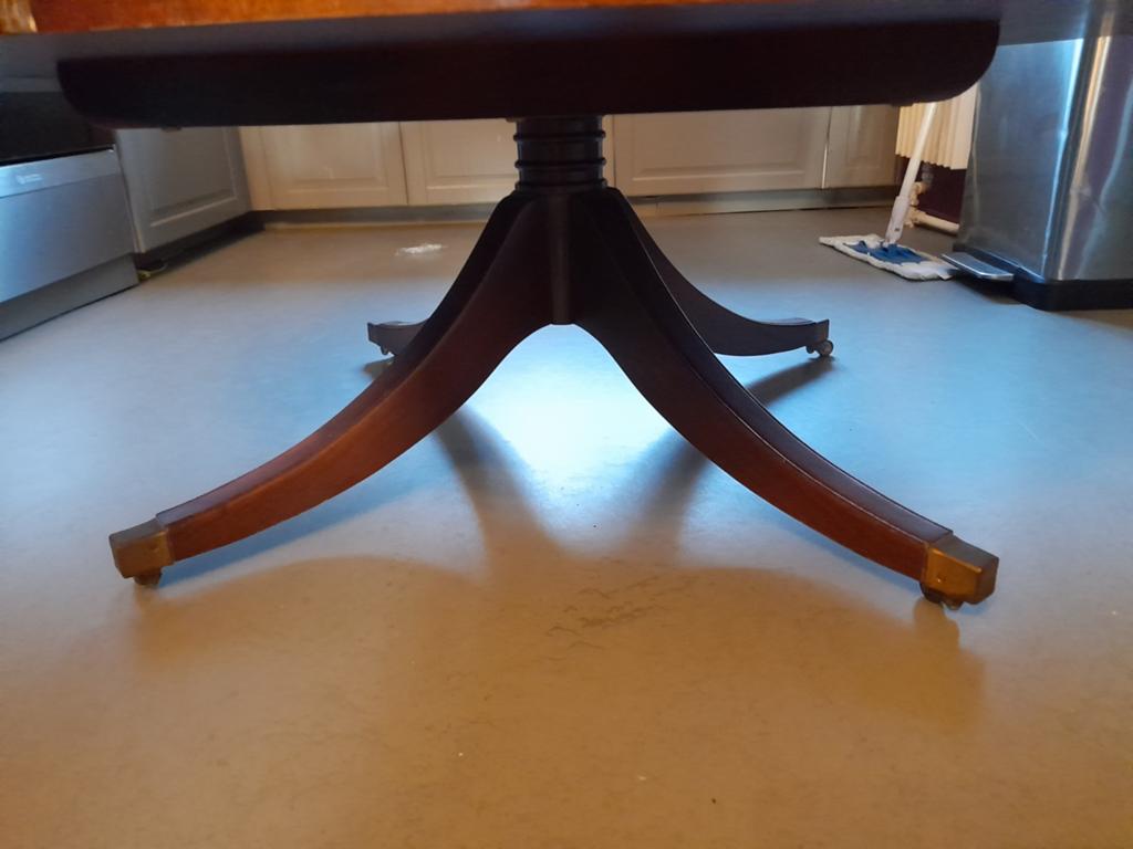 Antieke ronde salontafel met lade en lederen blad, Ophalen of Verzenden