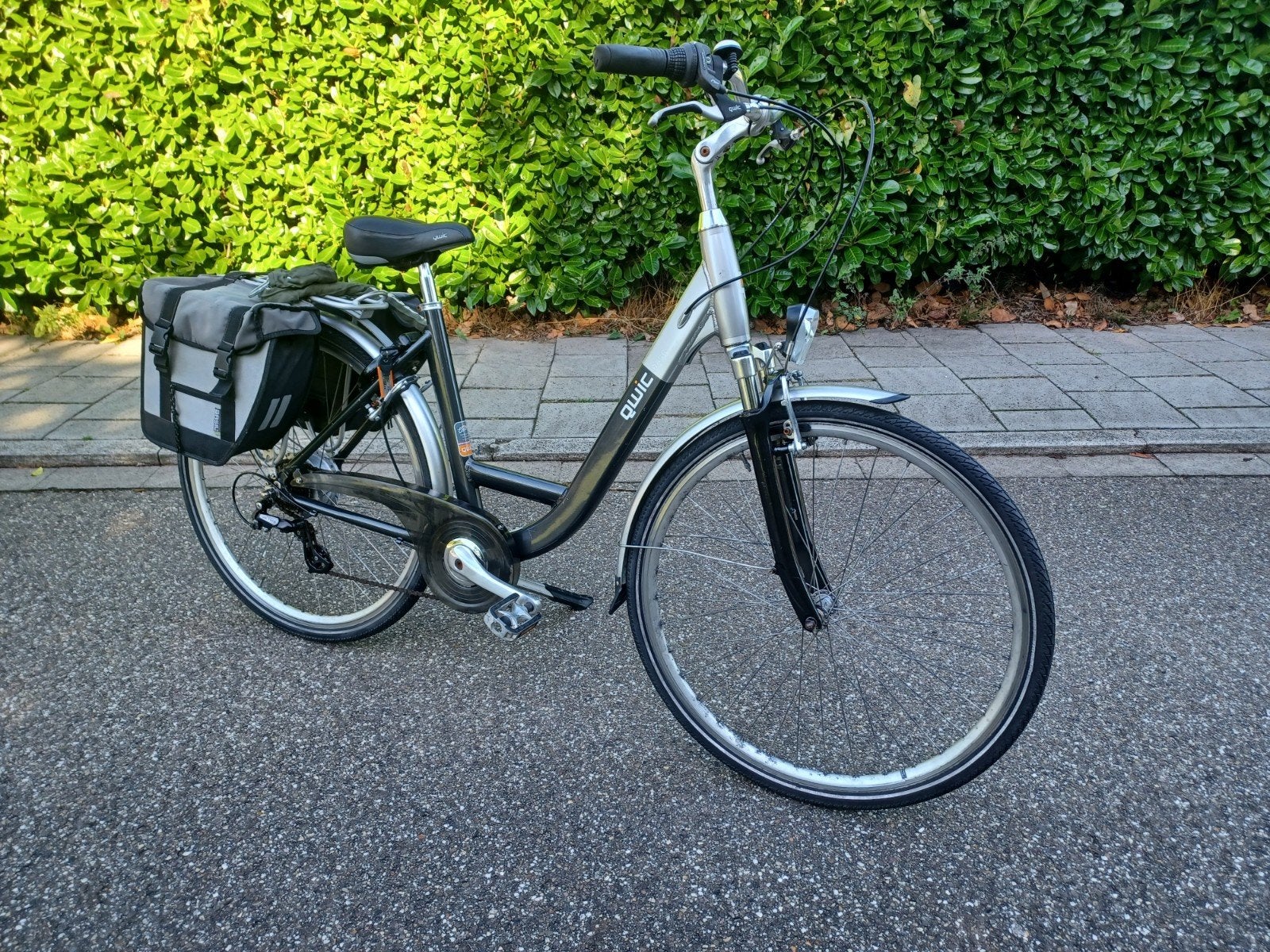 Qwic fiets 28 inch, frame 48 cm, 7 versnellingen, incl. slot, Velgrem, 47 tot 50 cm, Versnellingen, Zo goed als nieuw