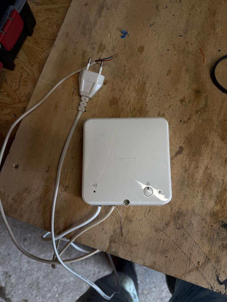 Honeywell Home R4H91 Draadloze Ontvanger voor Thermostaat, Ophalen of Verzenden, Slimme thermostaat, Gebruikt