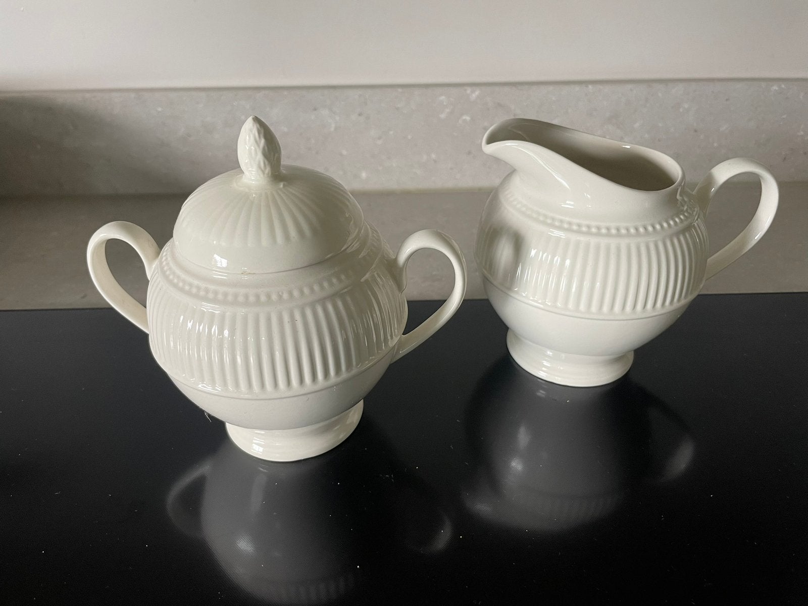 Wedgwood Windsor melk en suikerkannetje, Ophalen of Verzenden, Porselein, Overige typen
