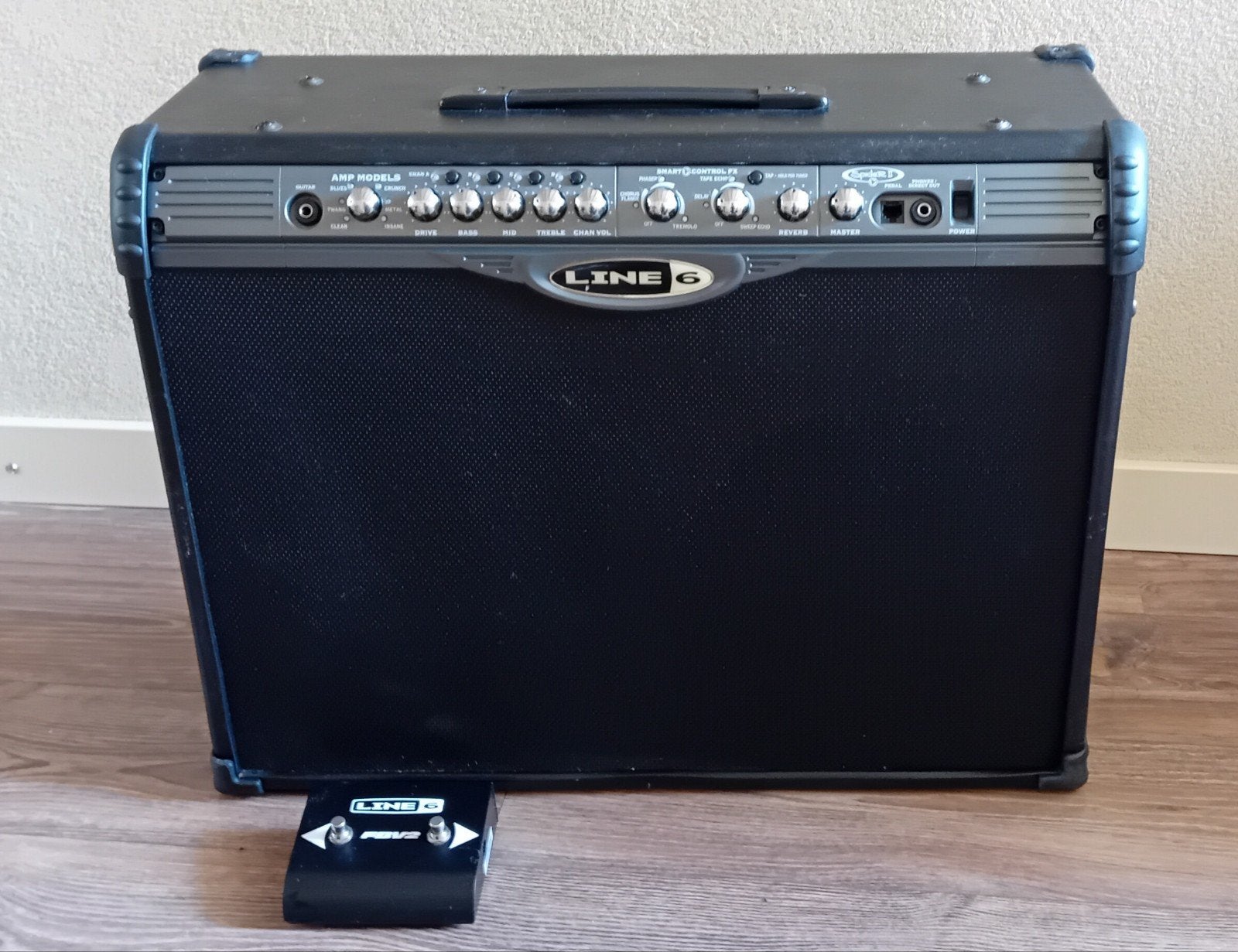 Line 6 Spider 2 gitaarversterker 2 x 75 Watt, Ophalen, Gebruikt, Gitaar