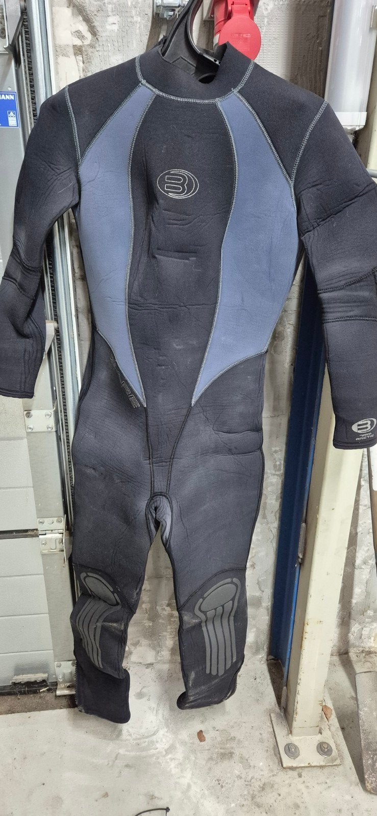 Bare duikpak maat 16 + shorty met cap 7 mm, Watersport en Boten, Duiken, Ophalen, Gebruikt, Duikpak