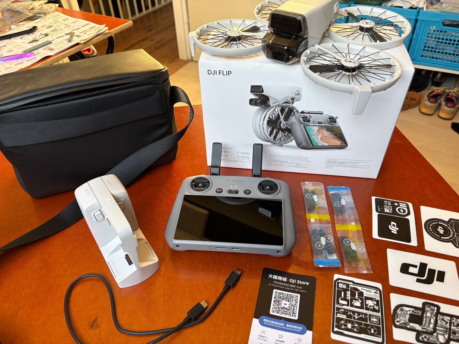 DJI Flip Drone Fly More Combo met RC 2 Controller, 30 tot 45 minuten, Cameradrone, Ophalen of Verzenden, Zo goed als nieuw