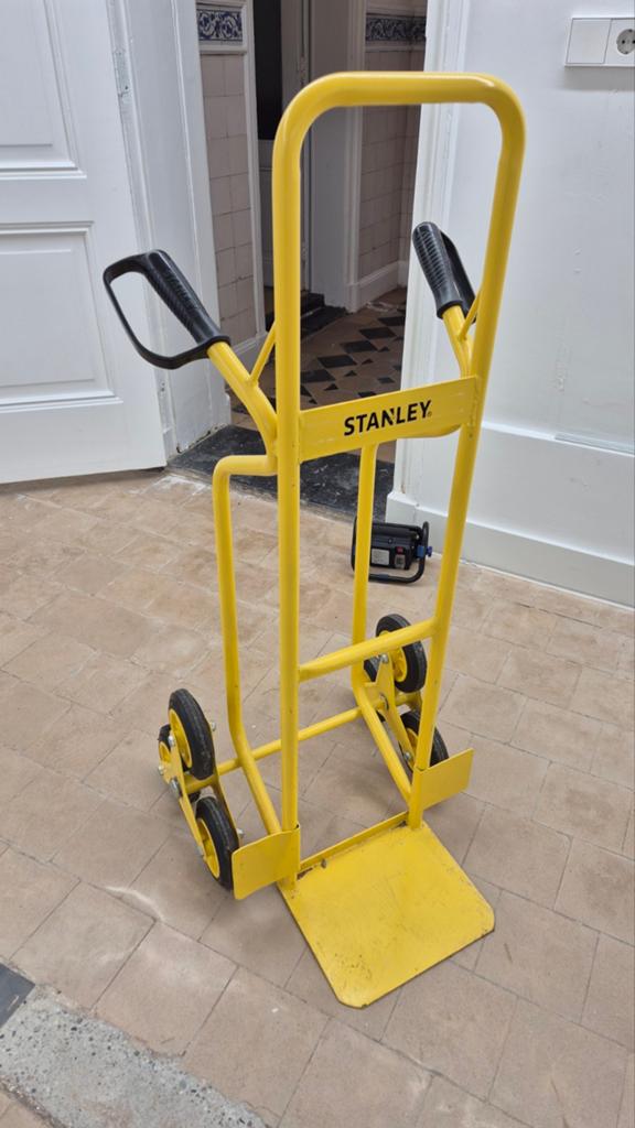 Stanley Trap Steekwagen - Zo goed als nieuw, 60 tot 80 liter, Ophalen, Zo goed als nieuw, Steekwagen