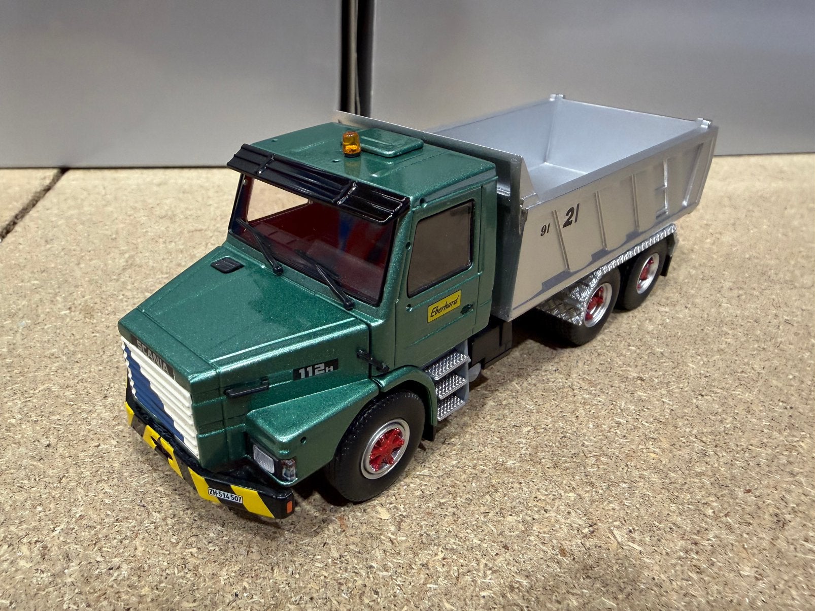 TEKNO SCANIA 2 SERIE KIPPER EBERHARD ZWITSERLAND, Ophalen of Verzenden, Zo goed als nieuw, Bus of Vrachtwagen, Tekno