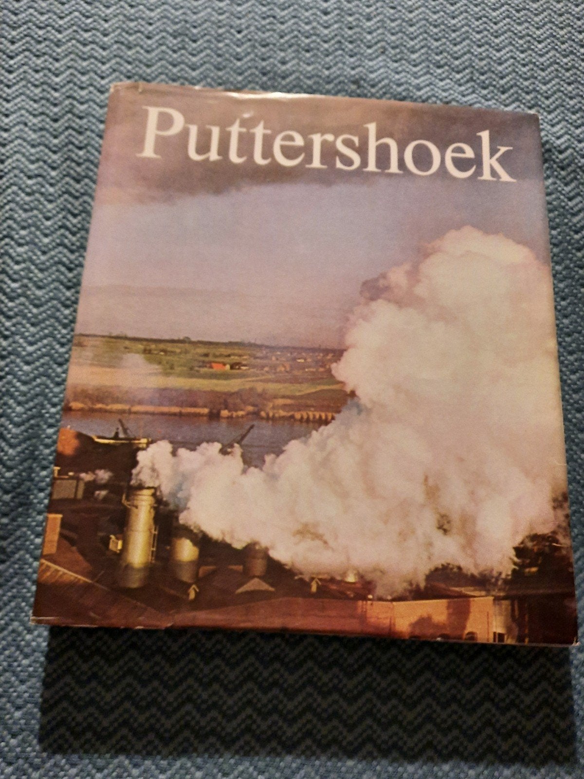 Puttershoek: Geschiedenis Coöperatieve Suikerfabriek, Ophalen of Verzenden, Zo goed als nieuw, Frida Terlouw