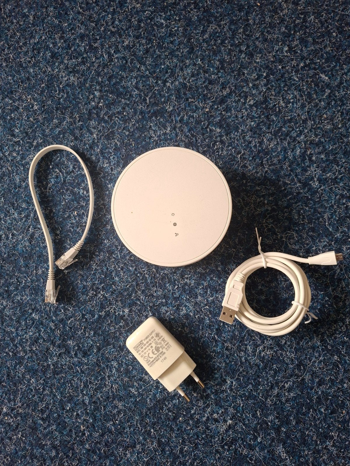 Ikea Tradfri Hub met kabels, Ophalen of Verzenden, Zo goed als nieuw