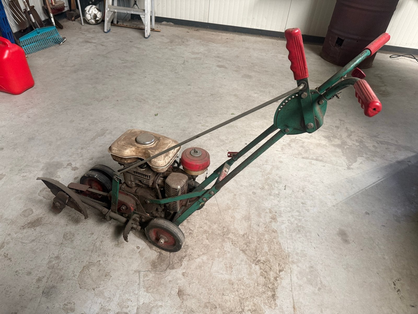 Vintage Benzine Grasmaaier - Klassieke Maaier, Tuin en Terras, Ophalen, Cirkelmaaier, Gebruikt, Minder dan 30 cm