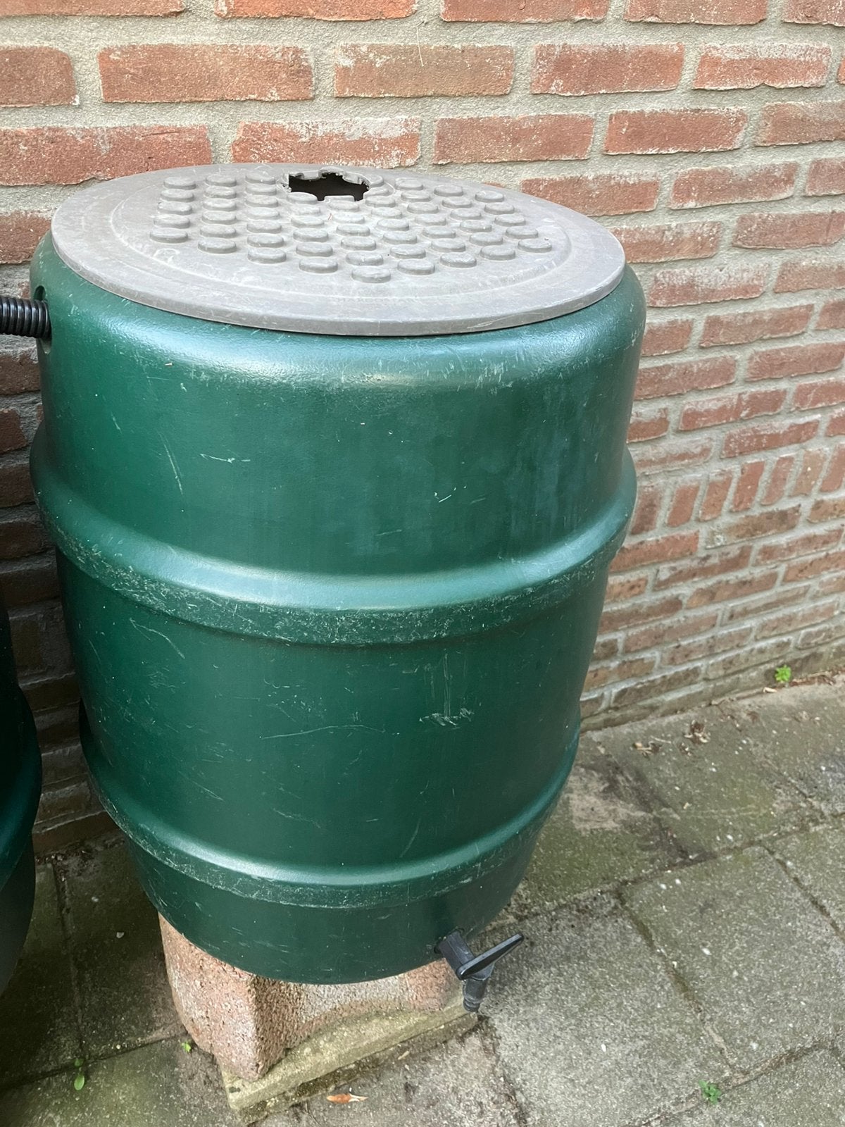 Regenton harcostar met kraantje, Ophalen, Kunststof, Gebruikt, Met kraantje
