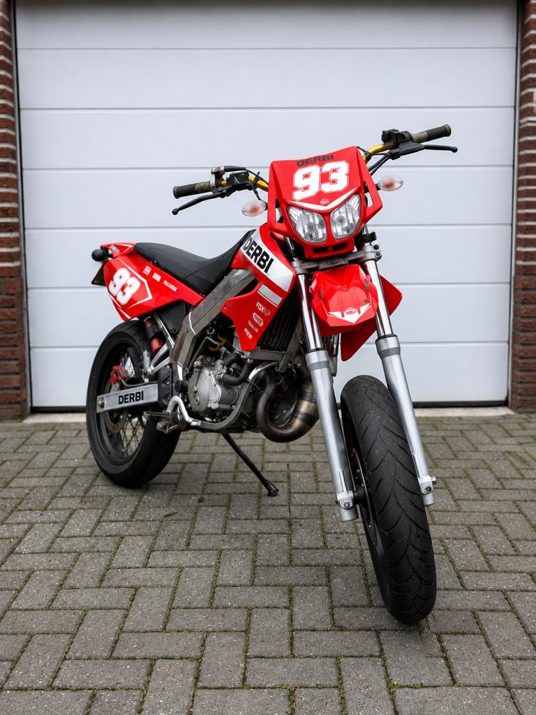 Derbi Senda DRD Black Edition 1/999, Ophalen, Maximaal 45 km/u, Zo goed als nieuw