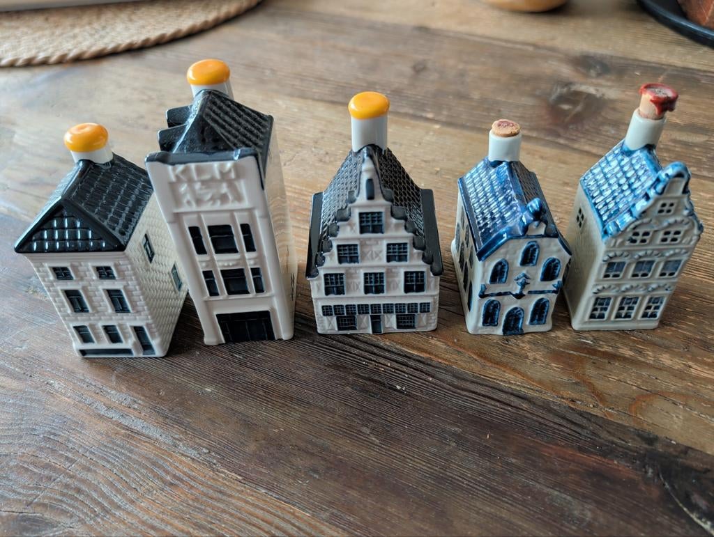 Aangeboden: set van 5 originele KLM Delfts blauwe huisjes., Ophalen of Verzenden, Gebruikt