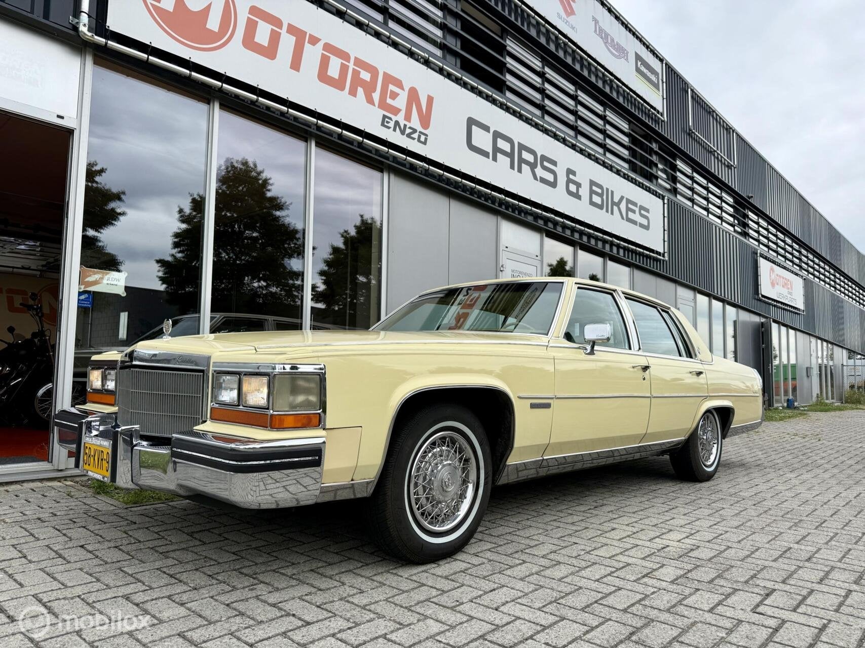 Cadillac Fleetwood Brougham 4.1 V8 aut 1982 STRAKKE STAAT, foto 3