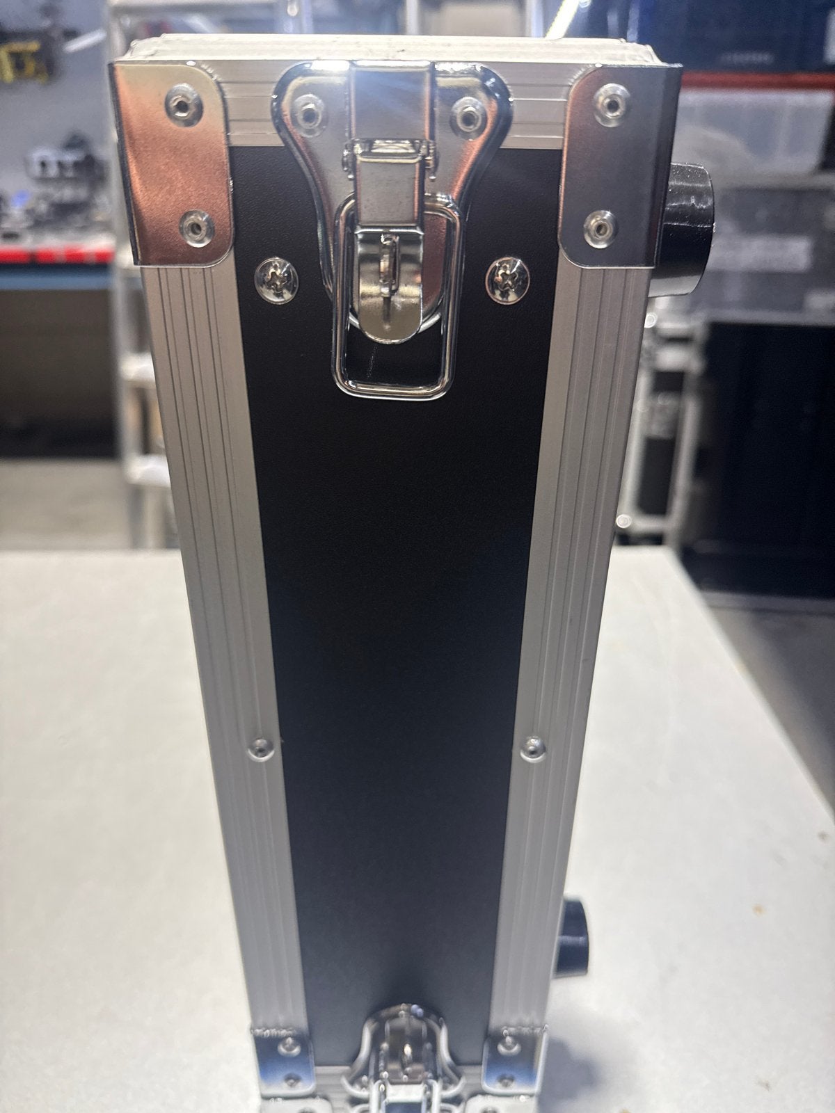 Devine MX-1000 Versterker in Flightcase, Ophalen of Verzenden, Gebruikt, Minder dan 500 watt, P.A.