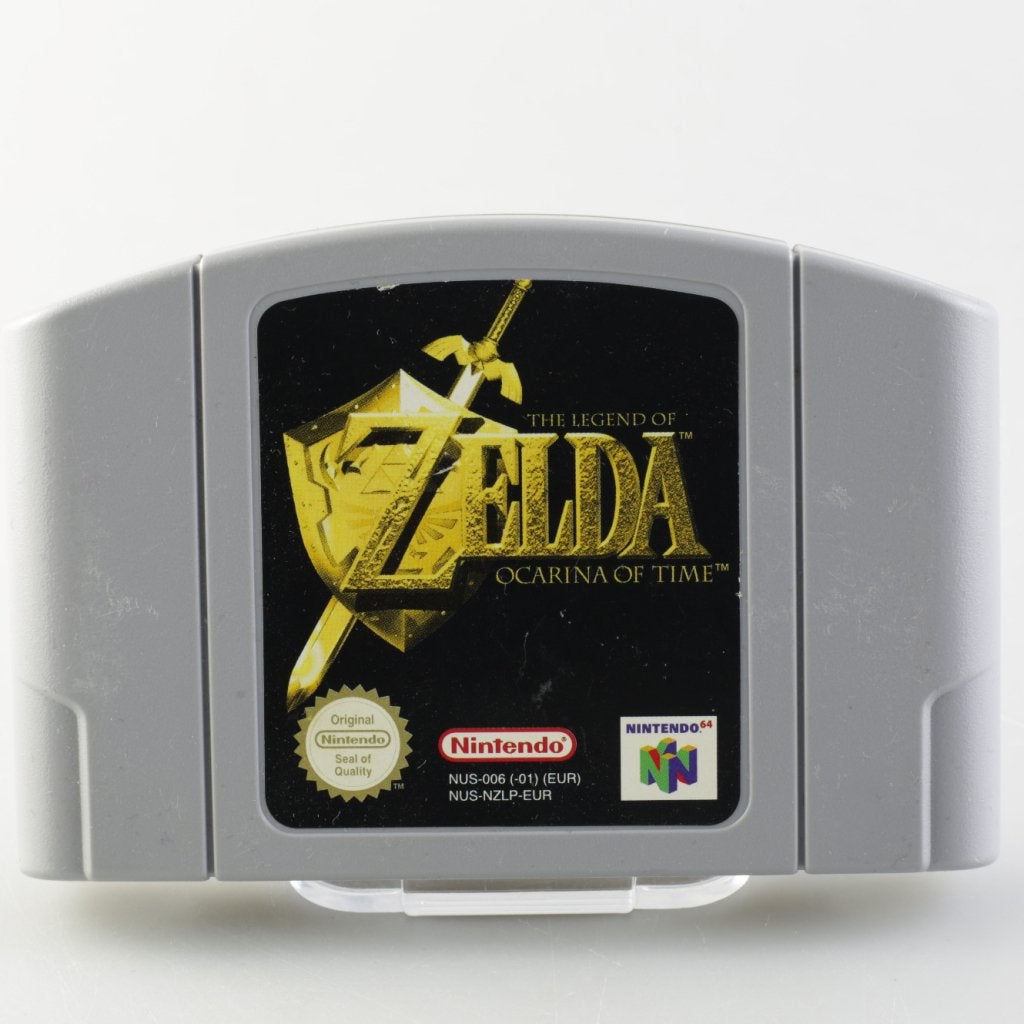 Nintendo 64 Game: The Legend of Zelda: Ocarina of Time, Nintendo, Zo goed als nieuw, Support@nintendo.com, 11-1 Hokotate-cho, Kamitoba, Minami-ku
Kyoto 601-8501
Japan