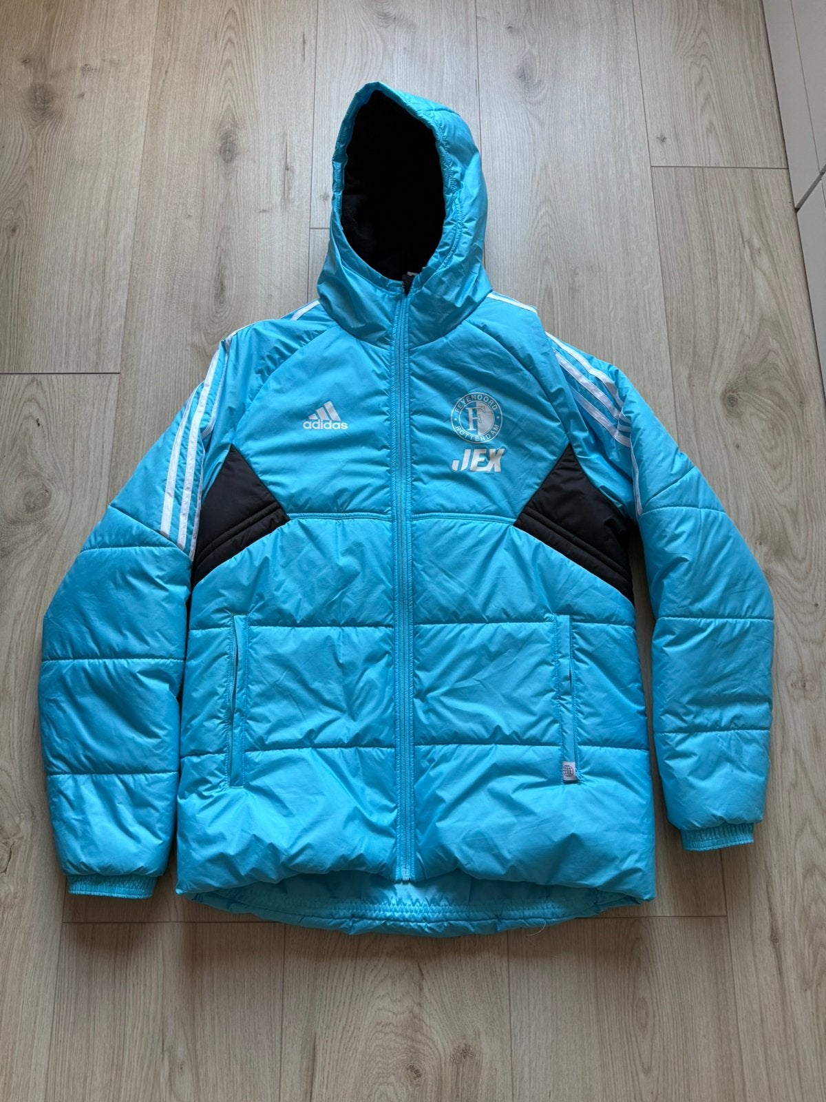 Feyenoord winterjas blauw !!nieuw!!, Ophalen, Nieuw, Maat 48/50 (M), Feyenoord