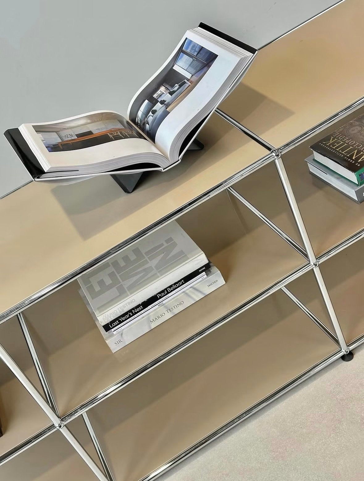 Foto 2 van USM Haller Dressoir